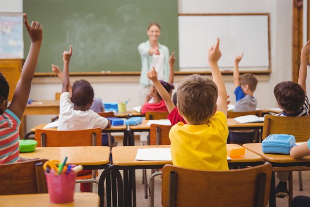 Bambino ipoacusico: difficoltà e strategie scolastiche